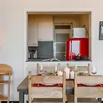 Charming Apartment With Frontal Seaview