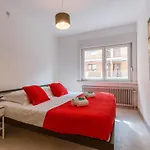 Charming Apartment With Frontal Seaview