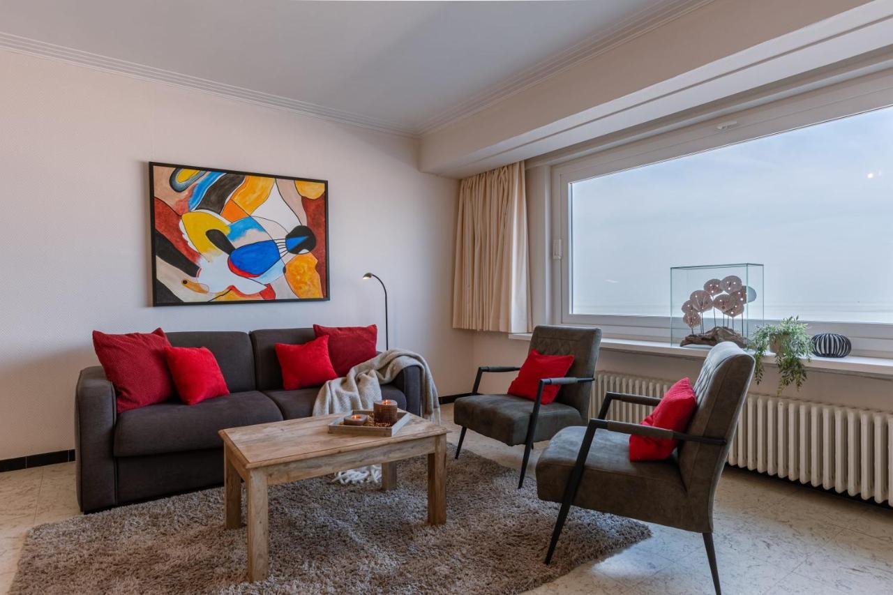 Apartment Charming With Frontal Seaview Ostend