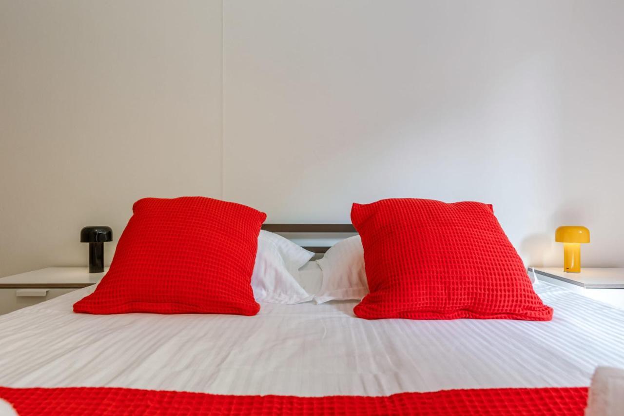 Apartment Charming With Frontal Seaview